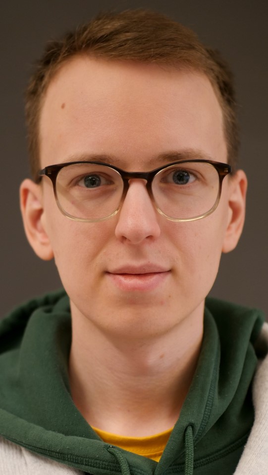 [Matthias Bentert]